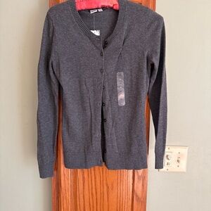Gap XS button Up Sweater Gray NWT